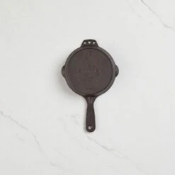 Smithey Ironware No. 6 Skillet -GrillGear Shop 01222021 SmitheyMiniSkillet LIFESTYLE2102