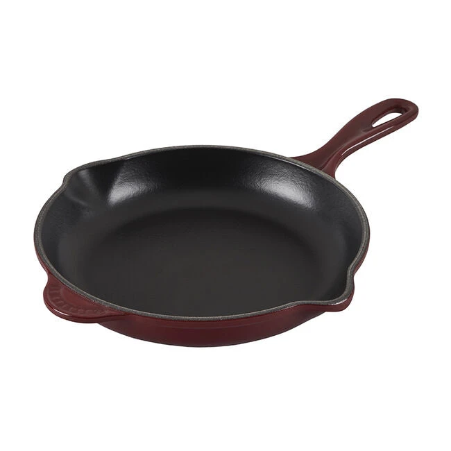 Le Creuset Traditional Skillet - 9" 10 Le Creuset Traditional Skillet - 9" - Image 10