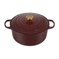 Le Creuset Round Dutch Oven 7 1/4 Qt. -GrillGear Shop LS2501 28949SG