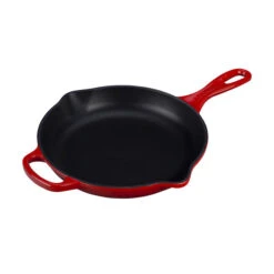 Le Creuset Signature Skillet - 9" -GrillGear Shop RS2311 LS2024 2367 LPR