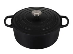 Le Creuset Round Dutch Oven 7 1/4 Qt. -GrillGear Shop ls2501 2820ss