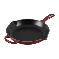 Le Creuset Signature Skillet - 10 1/4" -GrillGear Shop rs17549 ls2024 26949